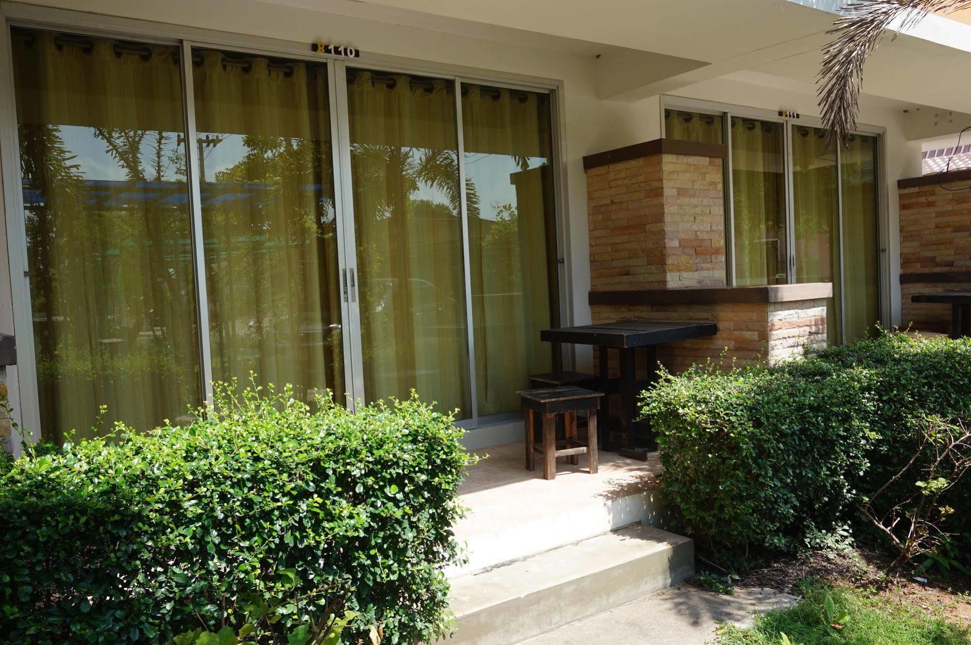 Banana Park Hotel Nakhon Ratchasima Exterior photo